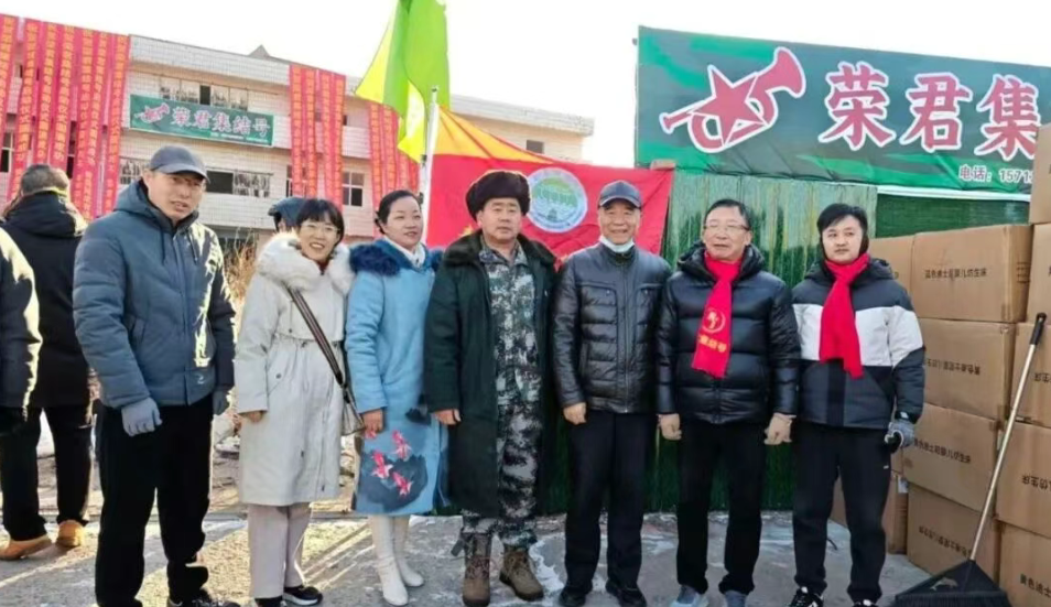 寒冬礪志，公益同行！  青島普利光威通信設(shè)備有限公司參加“衛(wèi)生革命”公益行動(dòng)，與老兵共筑愛(ài)心陣地